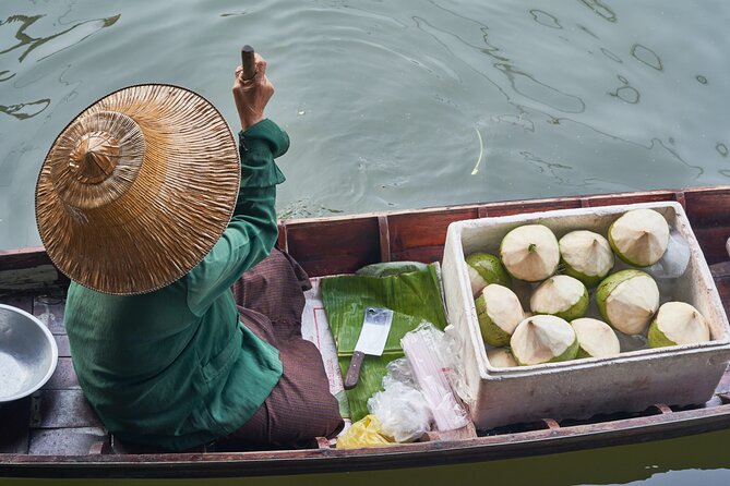 Ayutthaya Bicycle Hike & ATV to Top Attractions & Floating Market - Temple stops during the ATV: quick hits at Wat Samana Kottharam, Kudidao, Dusidaram, and Maheyong
