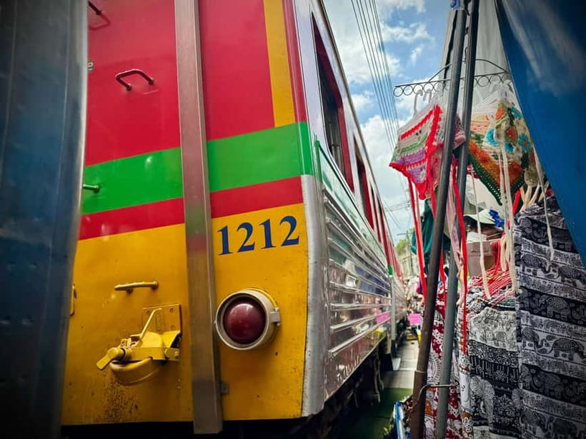 Bangkok: Floating Market and Train Market Experience - Timing, Pickup, and Bangkok Traffic: How to Keep the Day Smooth
