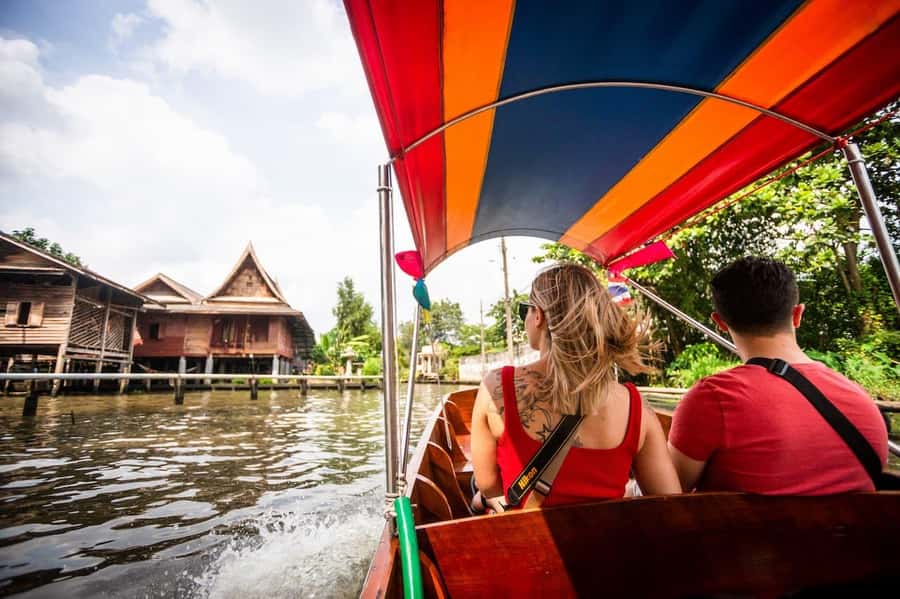 Bangkok Floating Market & Boat Ride to an Orchid Farm - The Canal Ride to Wat Saphan: Temple Visit Plus Real-Time Navigation