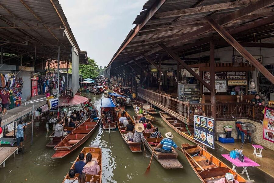 Bangkok: Floating Market & Maeklong Markets Private Transfer - Damnoen Saduak Floating Market: longtail boat + canal browsing