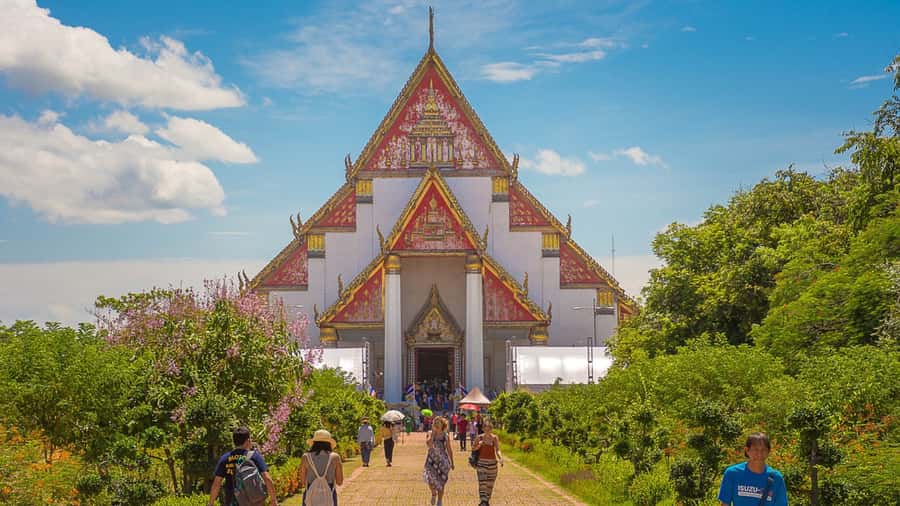 Bangkok highlight: Floating Market, Train Market & Ayutthaya - Damnoen Saduak Floating Market: Time to Shop (and Watch)