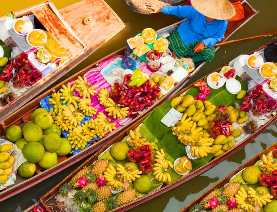 Bangkok: Highlights tour with Grand Palace & Floating Market - Wat Arun across the river: porcelain detail and the best skyline angle