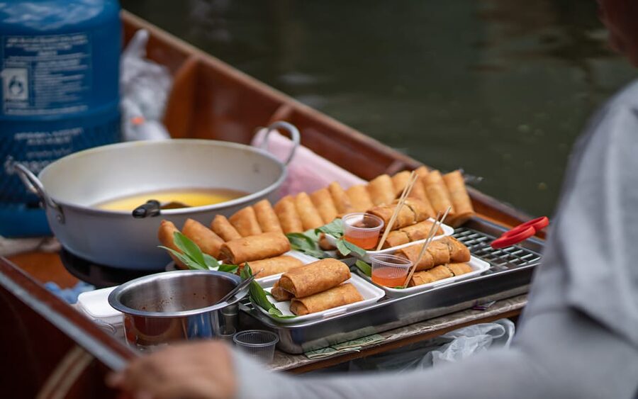 Bangkok: Maeklong Railway Market and Amphawa Floating Market - Tips to get the most out of Maeklong + Amphawa