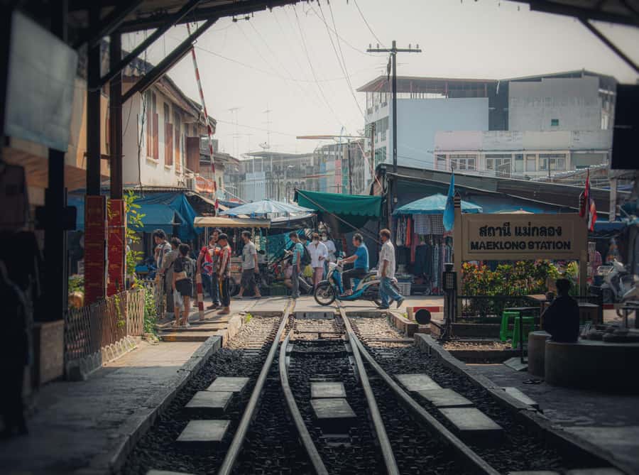 Bangkok: Maeklong Train Market & Amphawa Floating Market - A private driver setup that keeps the day smooth