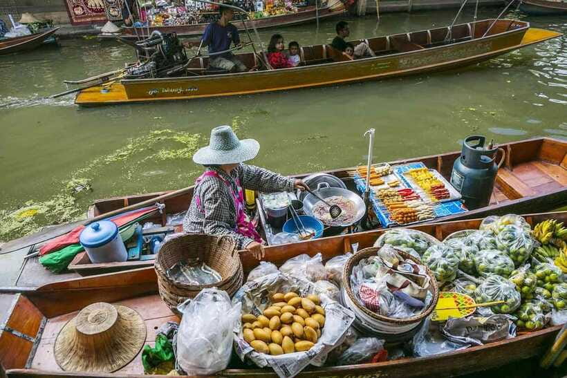 Bangkok: Railway and Floating Market Tour with Dragon Temple - FAQ