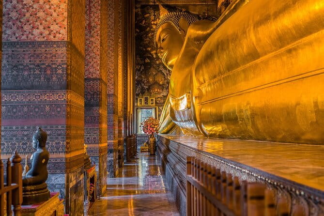 Bangkok's Best: City Highlights & Floating Market Private Tour - Grand Palace and Wat Phra Kaew: starting with Bangkok’s most iconic wow