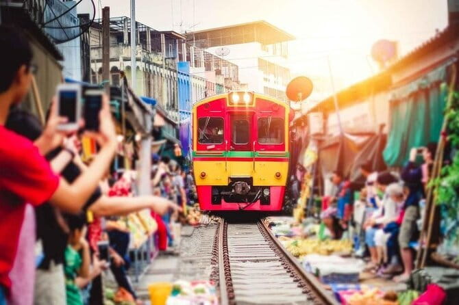 Bangkok's Best: City Highlights & Floating Market Private Tour - Price and what $285.43 per person buys in real-world convenience
