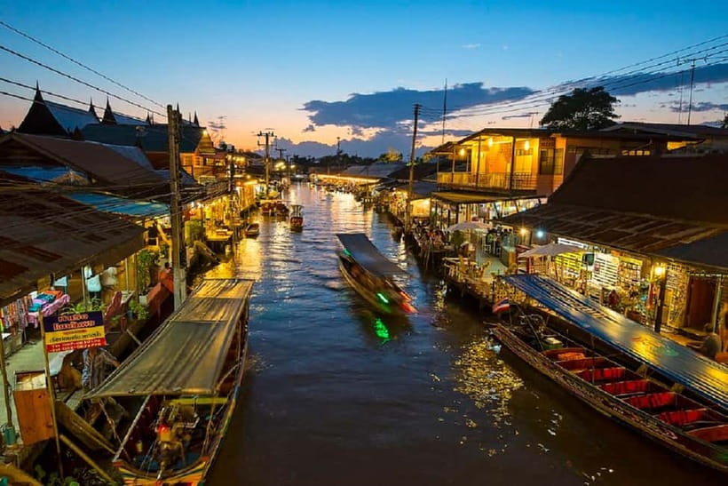 BKK: Damnoen Floating Market, Maeklong Rail & River Bridge - Midday timing and the long-drive reality: keeping the day comfortable