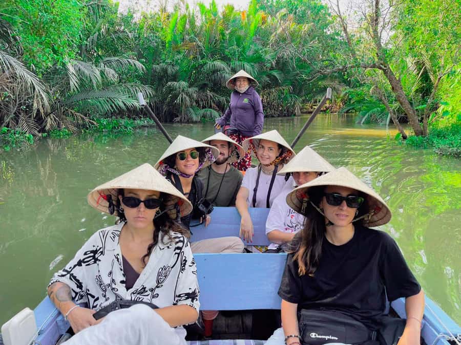 Can Tho: A Real Mekong Tour, Floating Market, Cacao & Life's - Secret small canals: slow cruising, lots of quiet watching