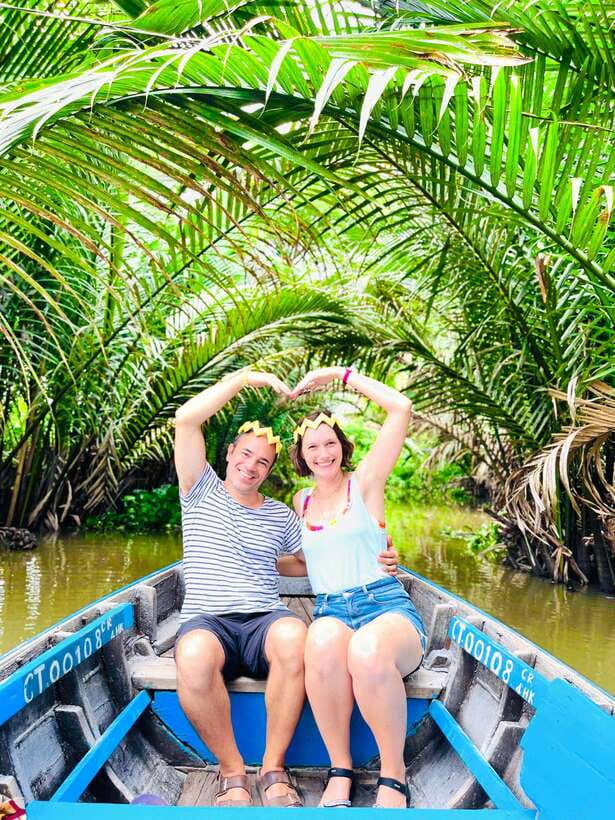 Can Tho: Authentic Floating Market, Wild Canal system, Cocoa - Sampan cruise through the wild canals: quiet scenery after the noise