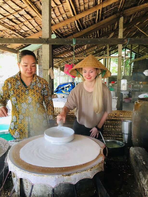 Can Tho: Authentic Floating Market, Wild Canal system, Cocoa - Local villages and tropical fruit tasting: the Delta’s color-coded snack map