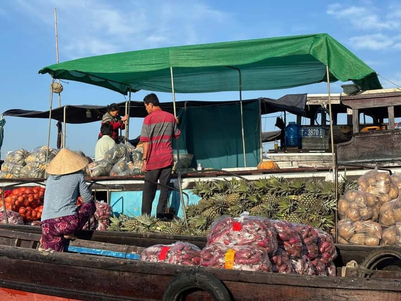Can Tho: Floating Market, Cacao & Canals with French Guide - Key Things You’ll Notice