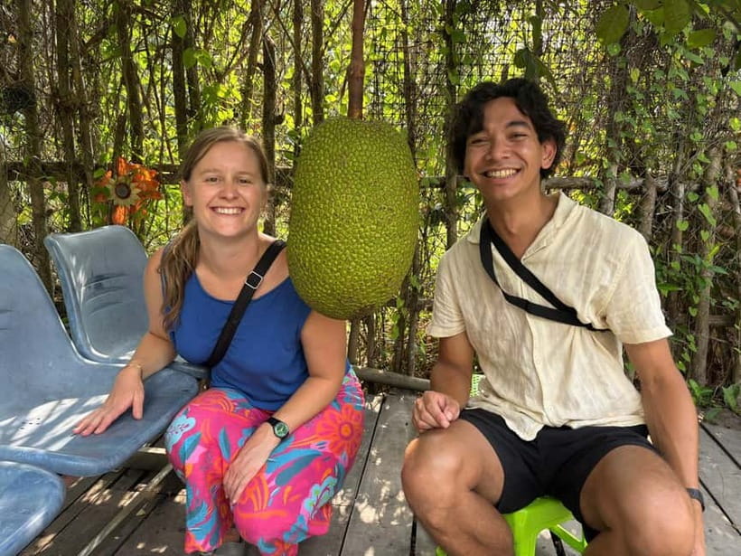 Can Tho: Floating Market, Cacao & Canals with French Guide - Entering The Mekong at Dawn: Why Cái Răng Feels Different
