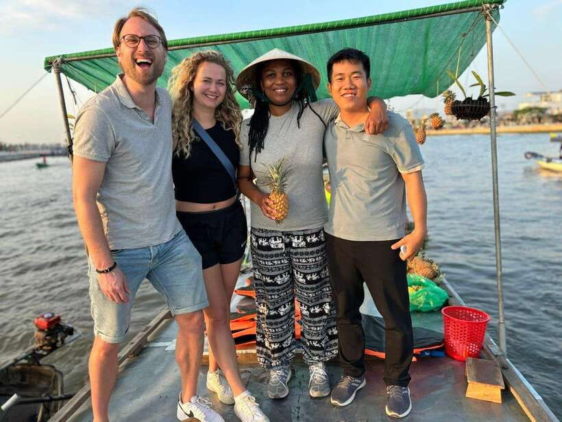 Can Tho: Floating Market, Canal, Cacao Farm & Mekong' Life - Breakfast on the Water and the Floating Market Rhythm