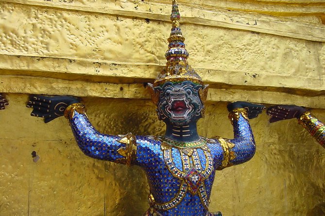 Damnern Saduak Floating Market, Grand Palace and Wat Phra Keo Tour from Bangkok - Price and value: what $175.48 covers and why it can be worth it