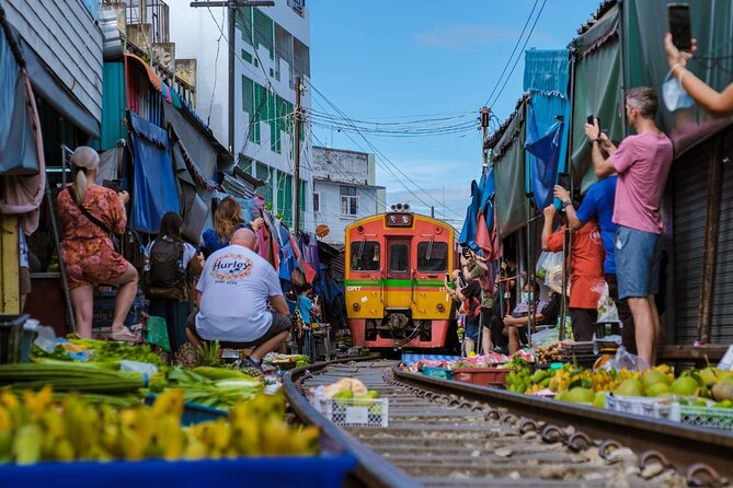 Damnoen Saduak Floating Market and Maeklong Railway Market Tour - Price and value: what you’re really getting for about $44.68