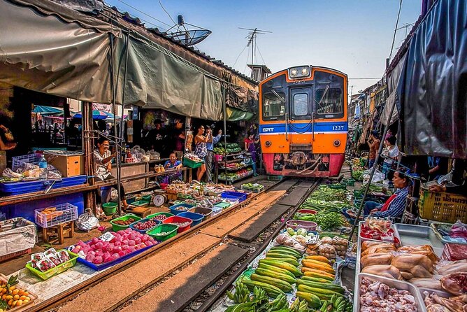 Damnoen Saduak Floating Market & Maeklong Market Tour frm Bangkok - Key highlights that make this tour tick