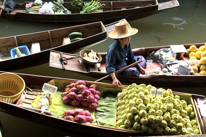 Damnoen Saduak Floating Market with Paddle Boat Ride (ex Bangkok) - Coconut Sugar Farm Stop: Souvenirs, Tasting, and a Quick Local Lesson