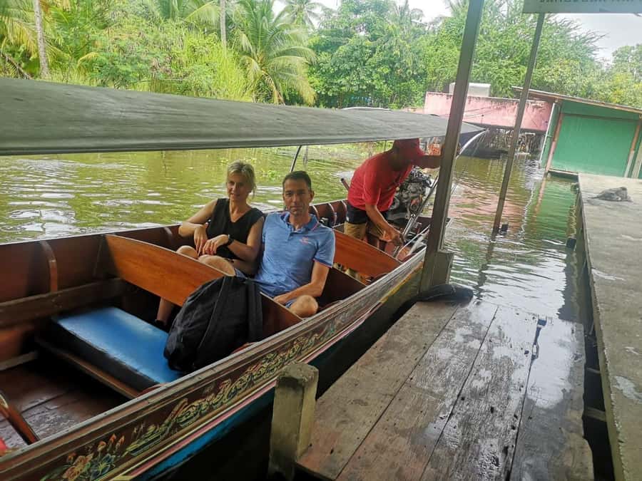 Floating Market Full-Day Bicycle Tour from Bangkok - Lunch by the river: a Thai meal that feels part of the day
