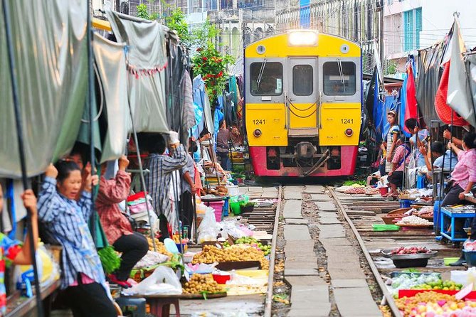 Floating Market & Railway Market Bangkok - Getting to Damnoen Saduak: Travel Time You Should Actually Plan For