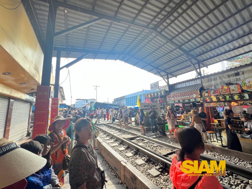 From Bangkok:Damnoen Floating Market and Railway Market Tour - Price and value: where the $40 per person makes sense