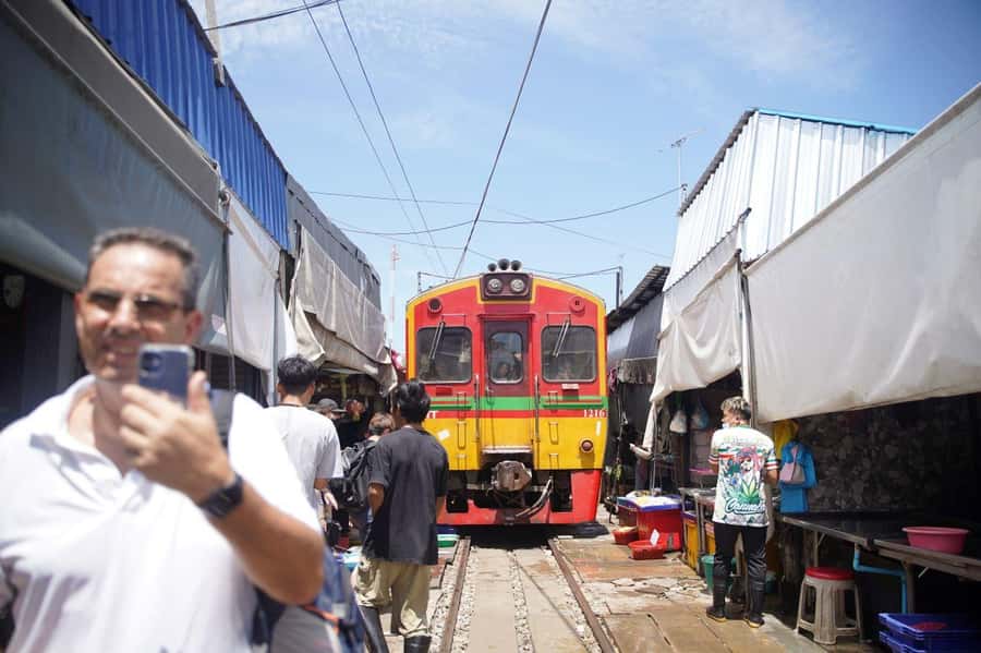 From Bangkok: Floating Market and Ayutthaya Guided Day Tour - Maeklong Railway Market: the on-track spectacle (and the point of going early)