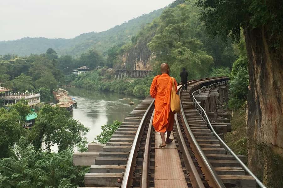 From Bangkok: Kanchanaburi Tour with Floating Market Visit - Photo help and timing: why the private guide matters