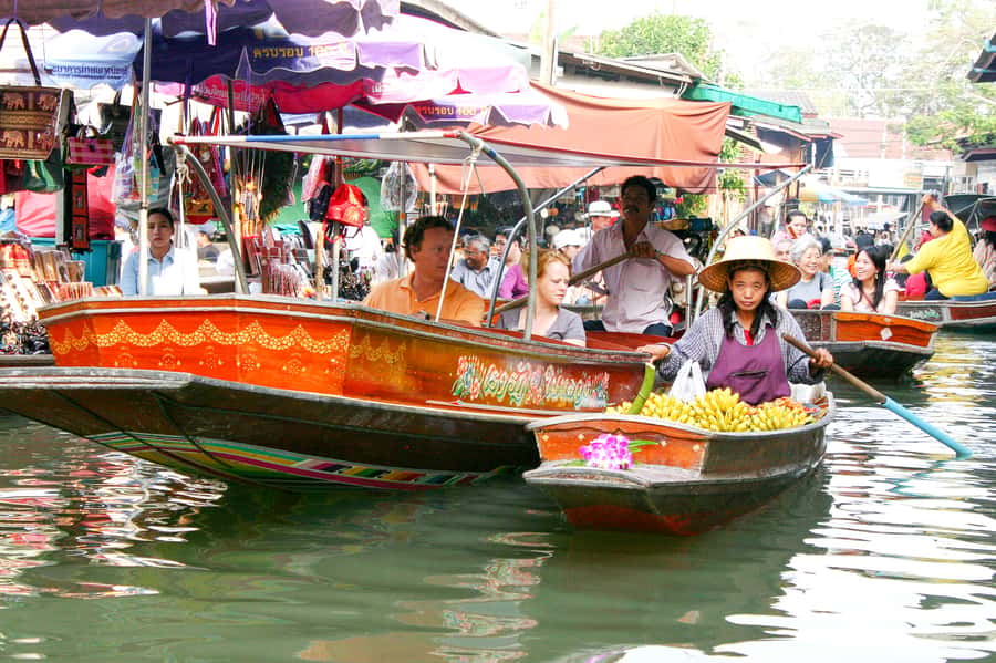 From Bangkok: Maeklong Railway and Floating Market Food Tour - Getting there: meeting point details that prevent stress