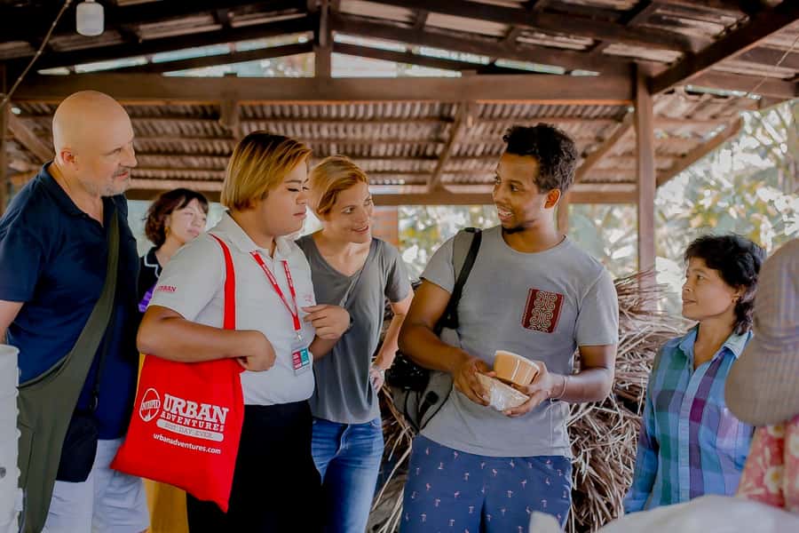 From Bangkok: Private Railway and Floating Market Tour - FAQ