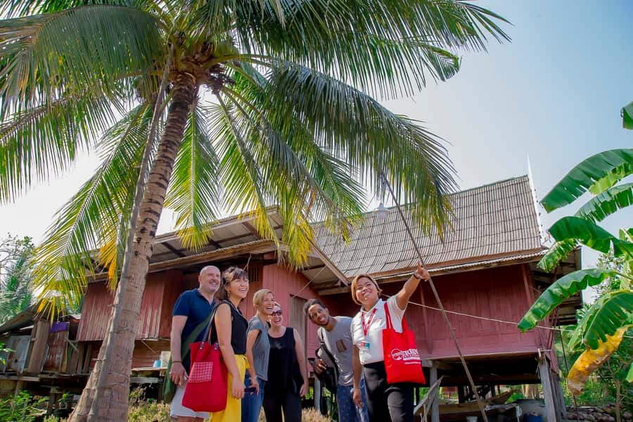 From Bangkok: Private Railway and Floating Market Tour - Should you book this Bangkok to floating market day trip?
