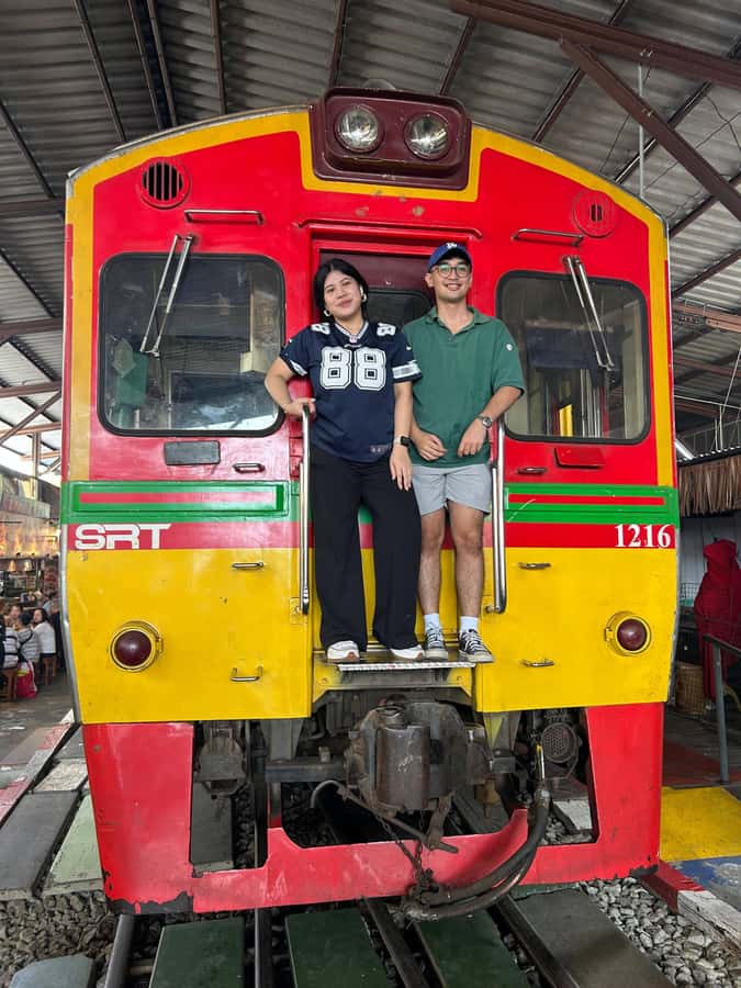 From BANGKOK: Railway Market and Amphawa Floating market - The 5 Temples Stop: Why It Belongs in a Market Day