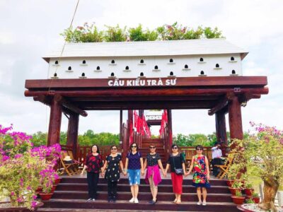 From HCM: Mekong Delta Floating Market 3 days exit Phu Quoc - Day 1: From Ho Chi Minh City to Vinh Trang, Then Ben Tre by Boat and Bike
