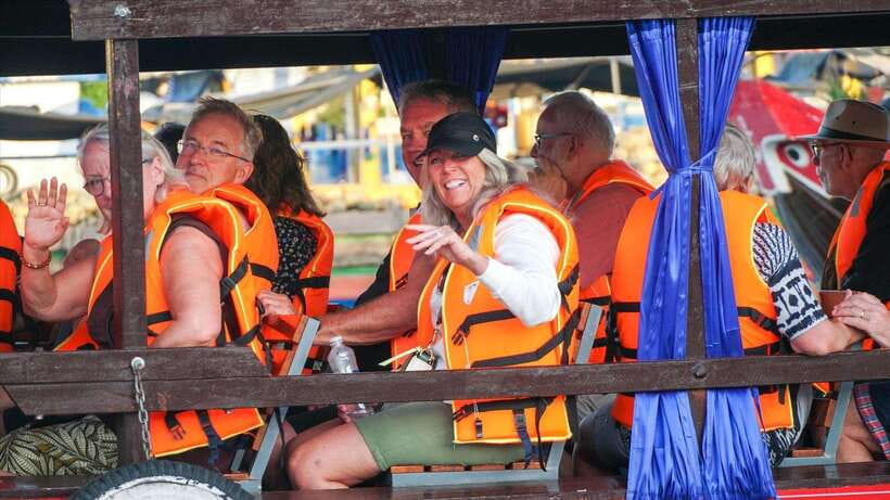 From HCM: Tour 2 day Mekong Can Tho Cai Rang Floating Market - How the schedule works: early mornings, boats, and one hotel night