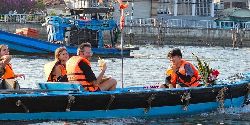 From HoChiMinh: 2 Day Mekong Delta Tour exit Phu Quoc Island - Day 1: Vinh Trang Pagoda, My Tho Boats, and Ben Tre Coconut Canals