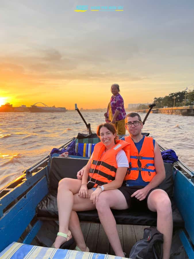 Group Tour: Floating Market, Rice Noodle, nursery vegatable - A local house for Hu Tieu: why the second look matters