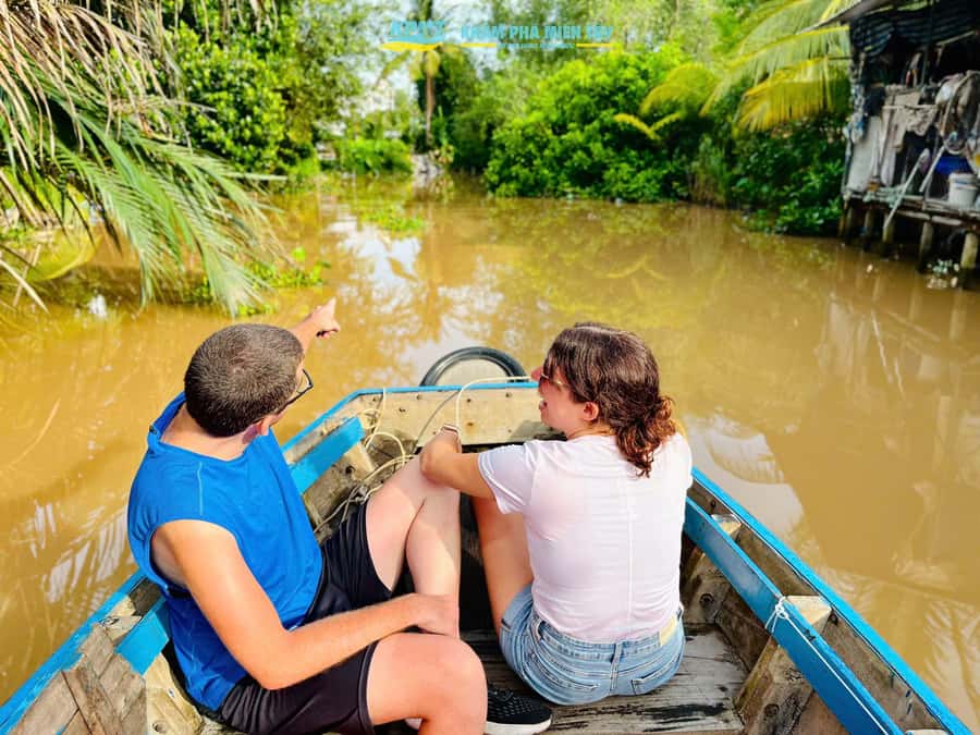 Group Tour: Floating Market, Rice Noodle, nursery vegatable - What to bring (so the morning stays fun)