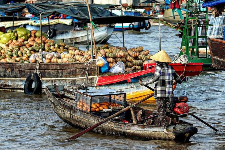 Ho Chi Minh: Group Cai Rang Floating Market 1 Day Tour - Monkey bridge, fruit picking, and pop rice hands-on fun