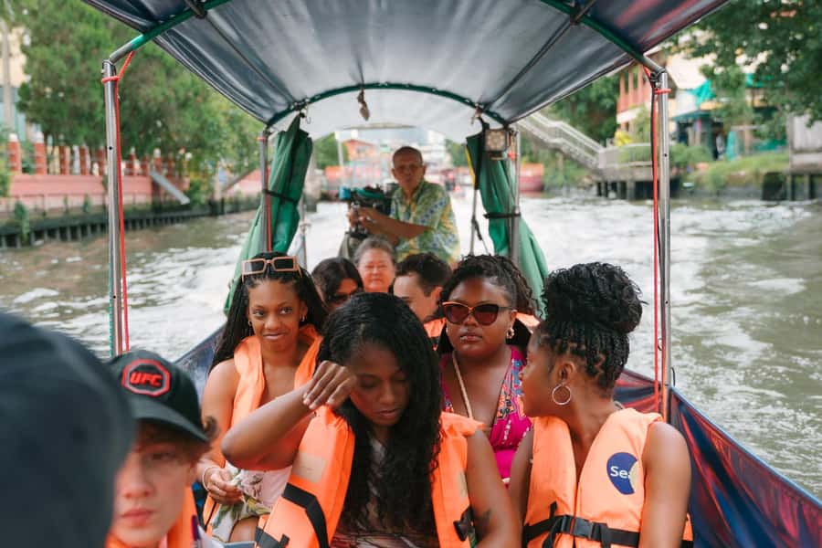 Longtail Boat Canal Tour to Bangkok Floating Market - Weekend floating markets: how to enjoy the boatside shopping
