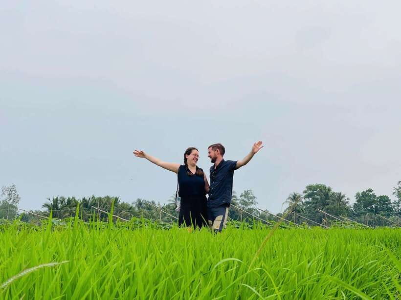 Nature reservation and Floating Market - Riding the wild small canals: when the day slows down