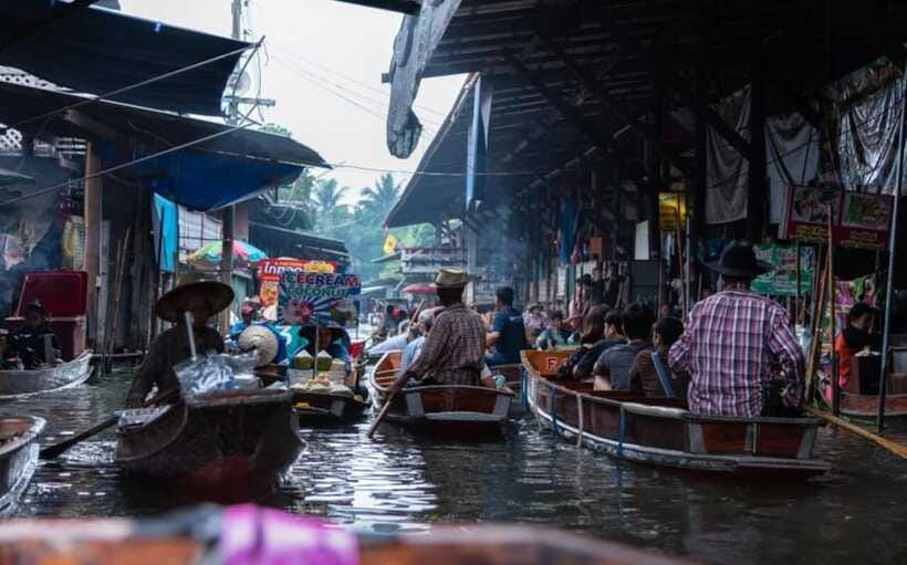 Pattaya: Buddha, Floating Market, Gems Museum Tour & Lunch - The Real-World Catch: Pickup Reliability and Stop Expectations