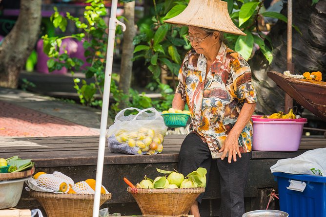 Private Tour: Amphawa Floating Market & Maeklong Railway Market - Guide and Vehicle: Why This Day Feels Easier Than DIY